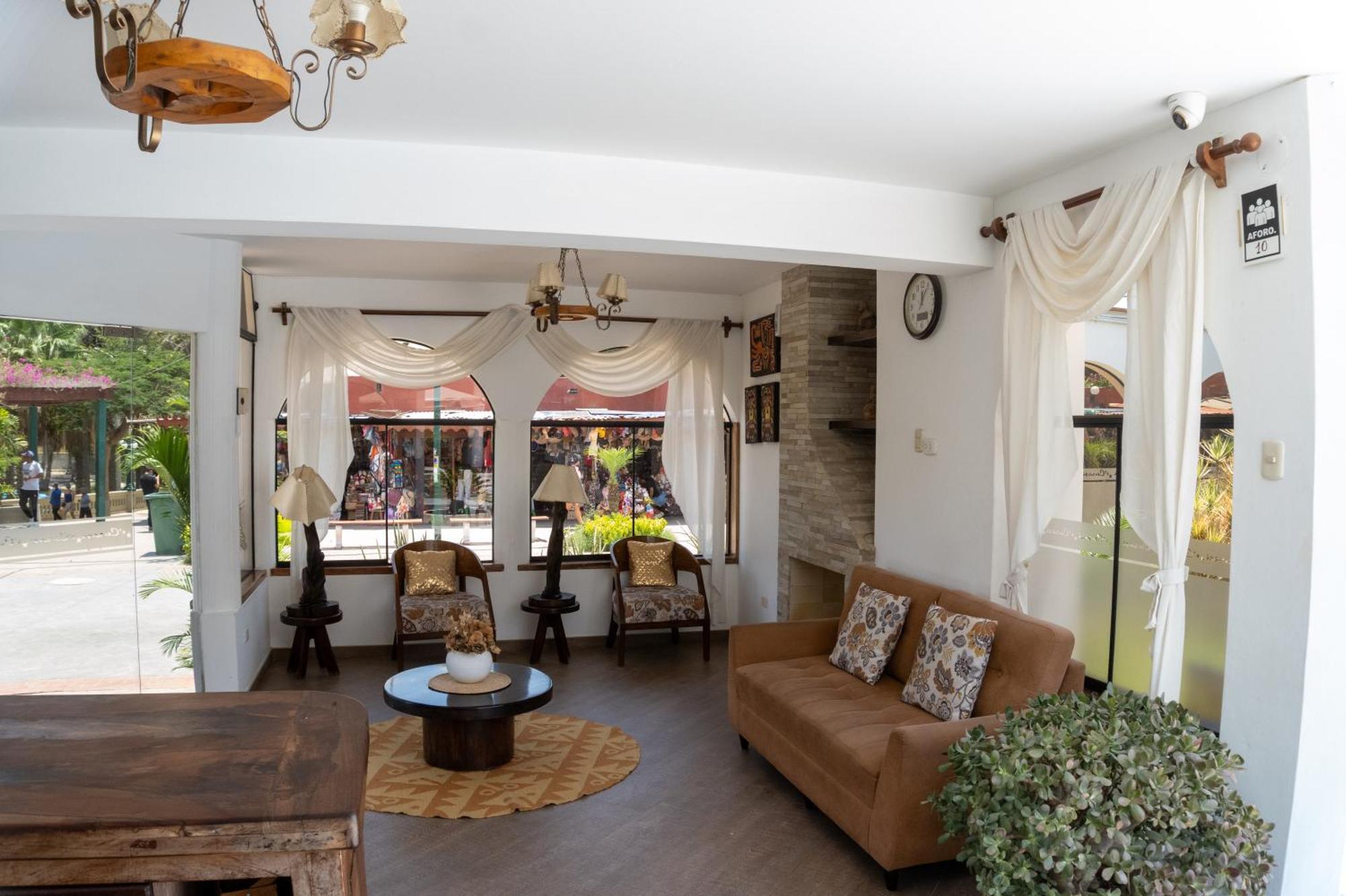 Hotel Curasi Іка Екстер'єр фото