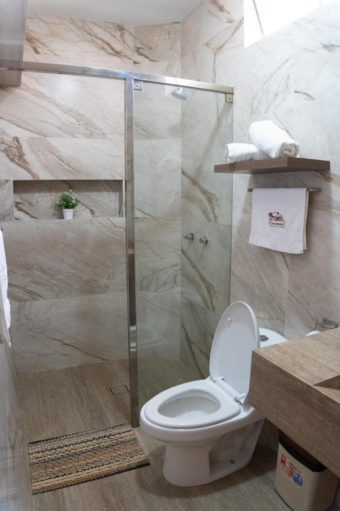 Hotel Curasi Іка Екстер'єр фото