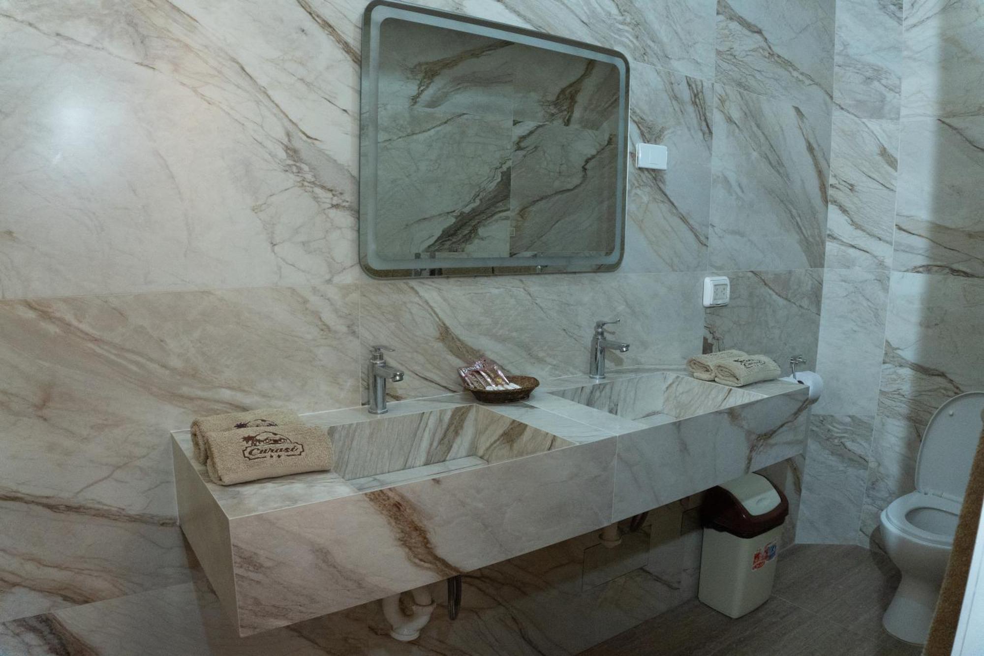 Hotel Curasi Іка Екстер'єр фото